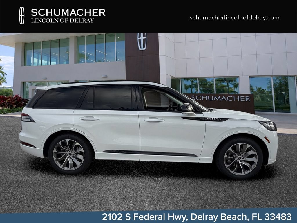 New 2026 Lincoln Aviator 2WD w/ Jet Appearance Package image 8