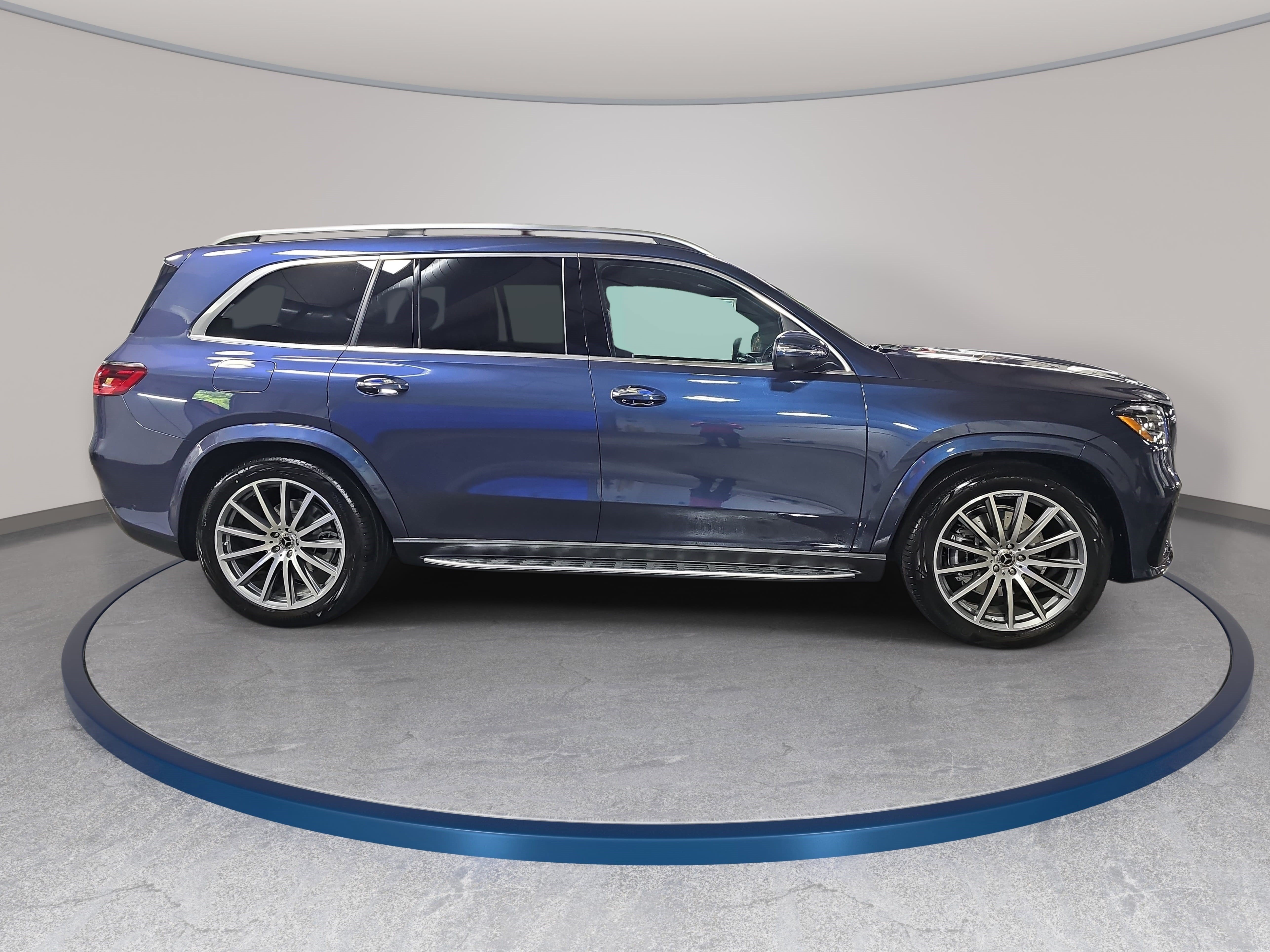 New 2026 Mercedes-Benz GLS 450 4MATIC image 4