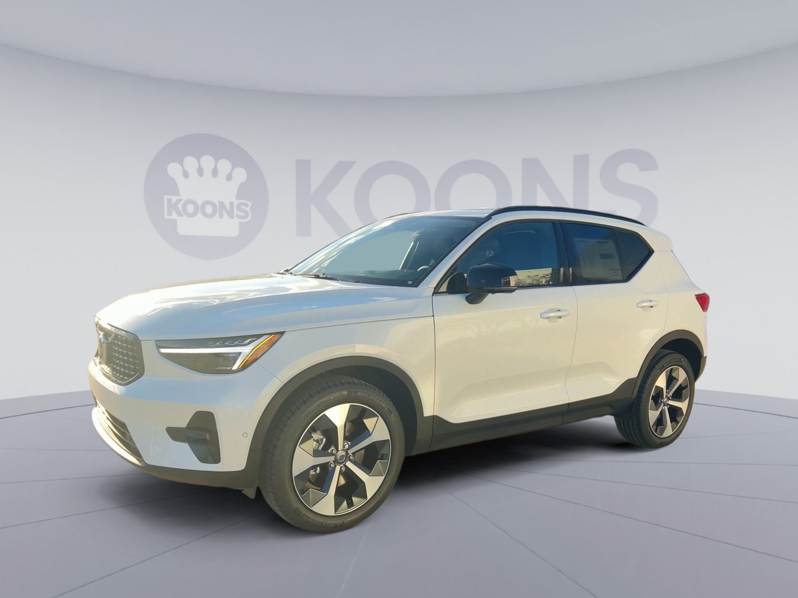 New 2026 Volvo XC40 B5 Plus w/ Protection Package Premier AWD/4WD image 5