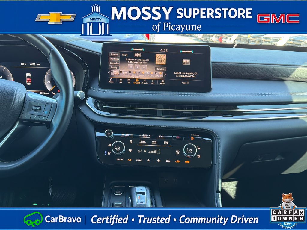 Used 2023 INFINITI QX60 Sensory w/ Cargo Package FWD image 18
