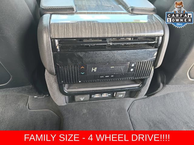 Used 2022 Jeep Wagoneer Series II AWD/4WD image 15