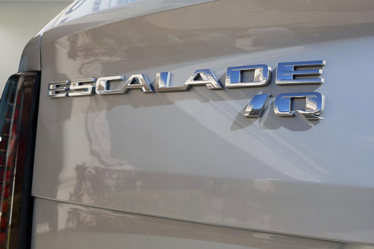 New 2025 Cadillac Escalade IQ Luxury 2 AWD/4WD image 33
