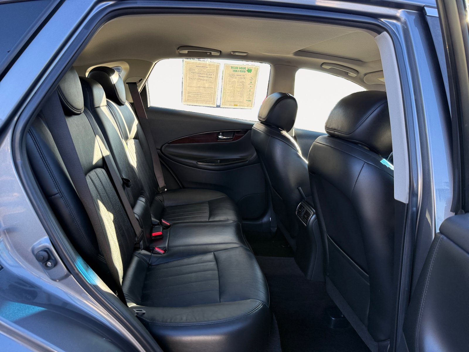 Used 2017 INFINITI QX50 AWD w/ Premium Package image 18