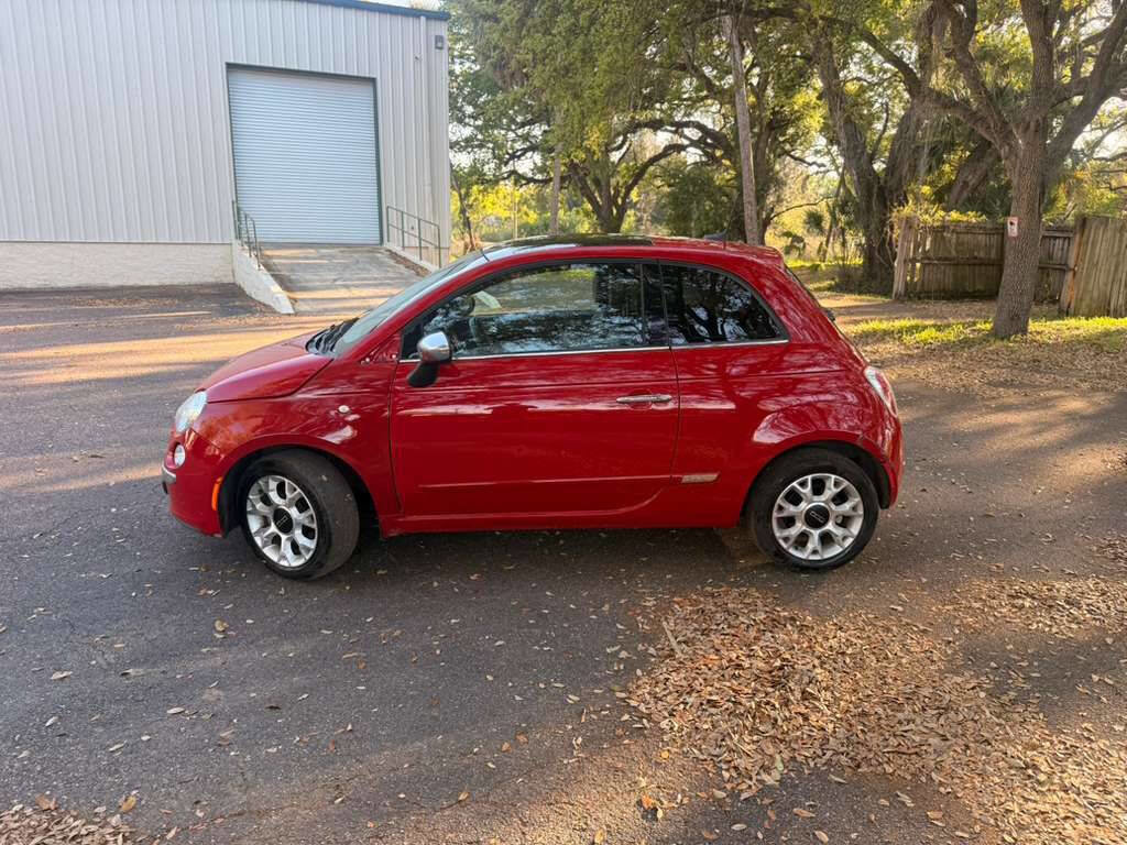 Used 2017 FIAT 500 Lounge FWD image 8