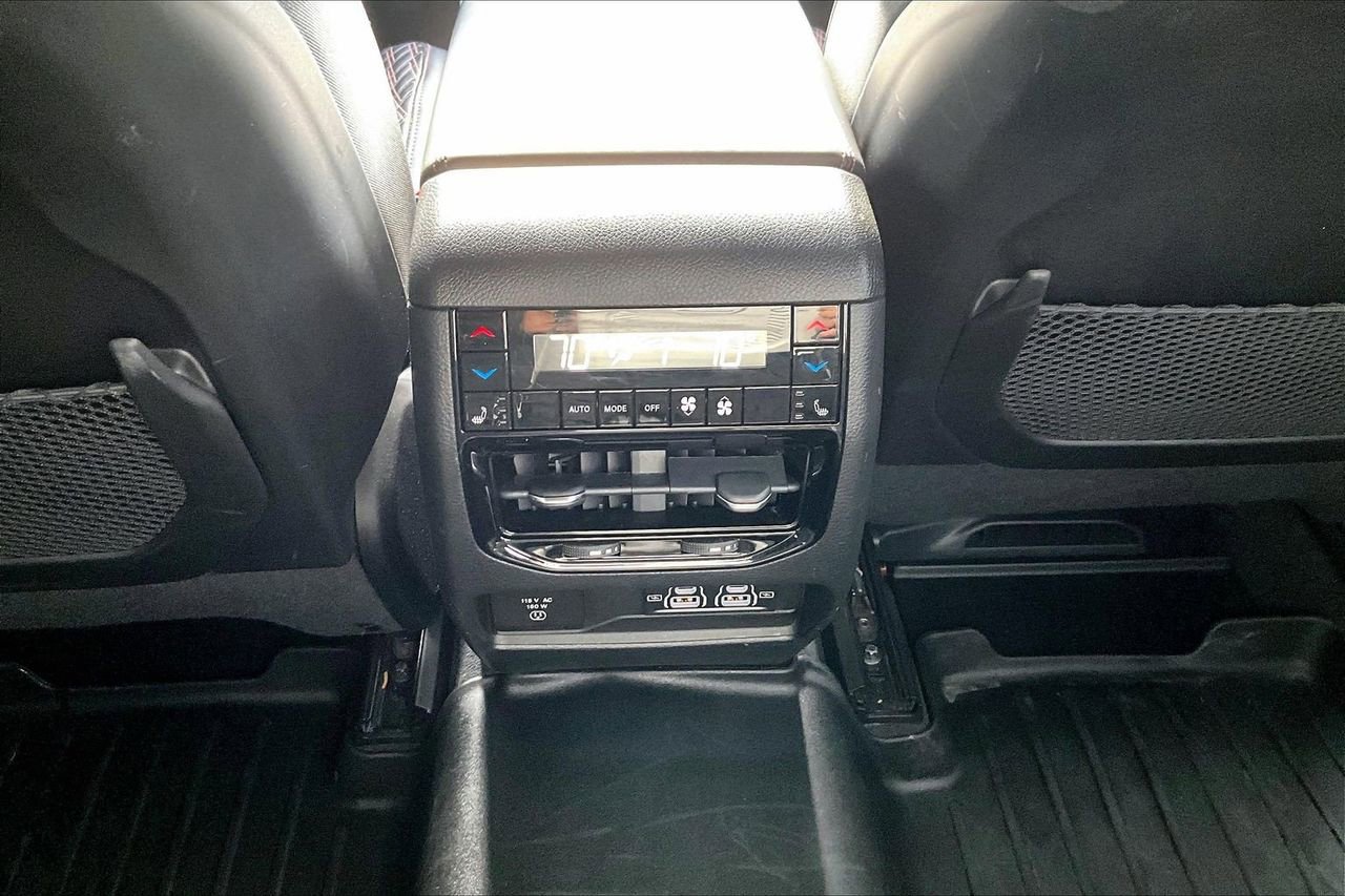 Certified 2022 Jeep Grand Cherokee Summit w/ Adv Protech Group IV image 17