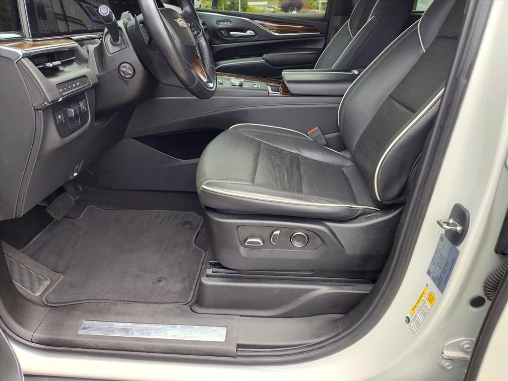 Used 2023 Cadillac Escalade ESV Premium Luxury w/ Performance Package AWD/4WD image 11