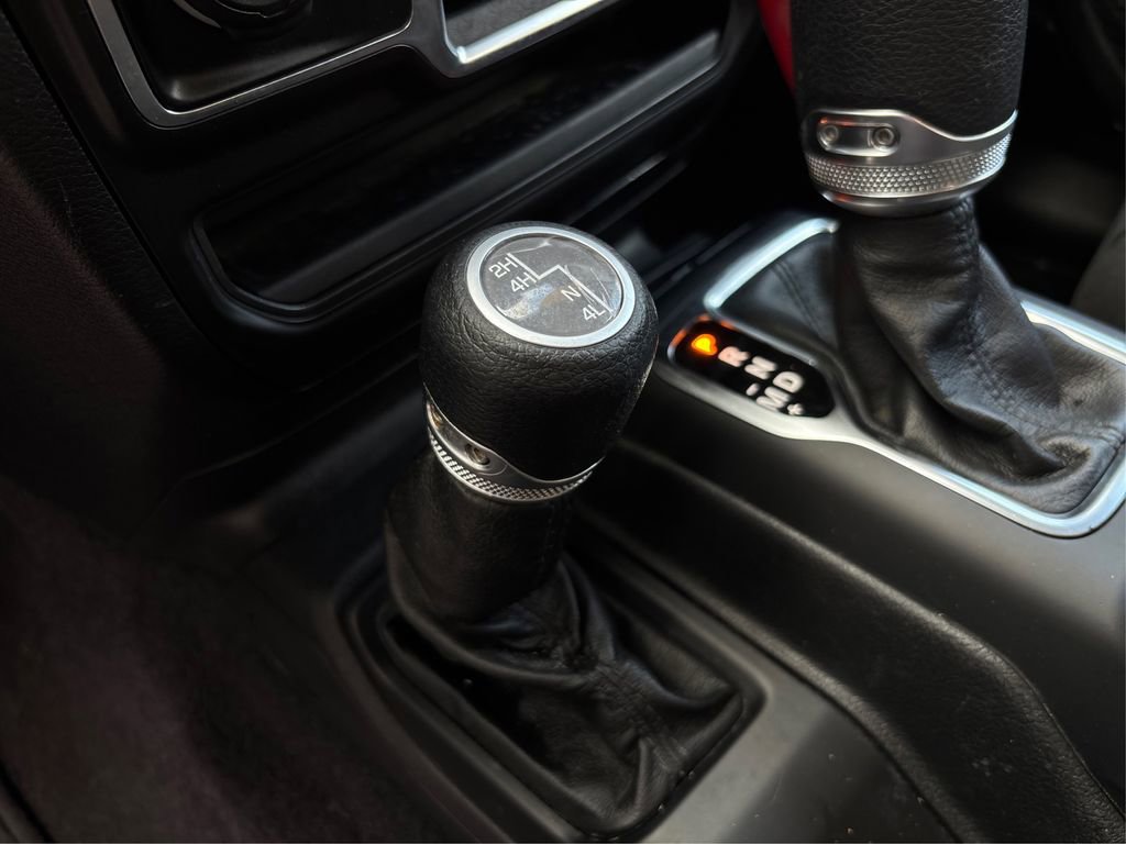 Used 2021 Jeep Wrangler Sport image 35