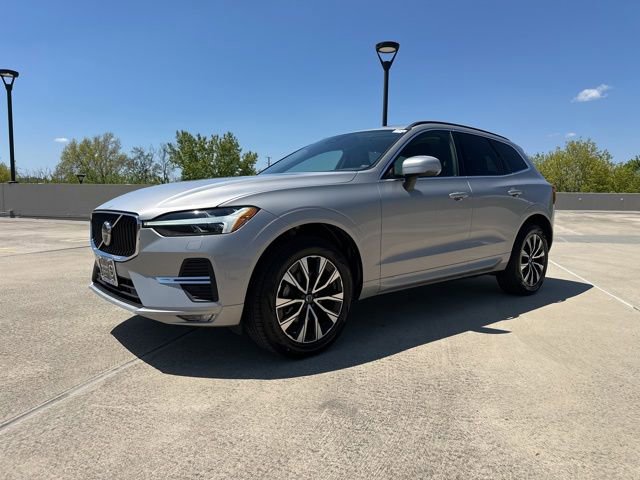 Certified 2023 Volvo XC60 B5 Core w/ Climate Package AWD/4WD image 4