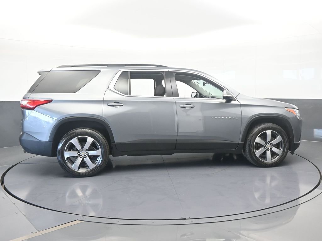 Used 2020 Chevrolet Traverse LT w/ LT Premium Package image 7