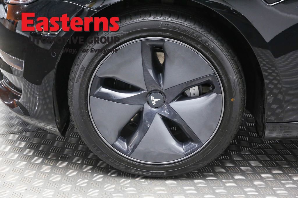 Used 2021 Tesla Model 3 Standard Range Plus image 29