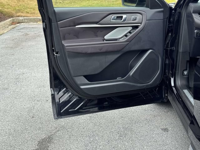Certified 2026 Ford Explorer Platinum AWD/4WD image 14