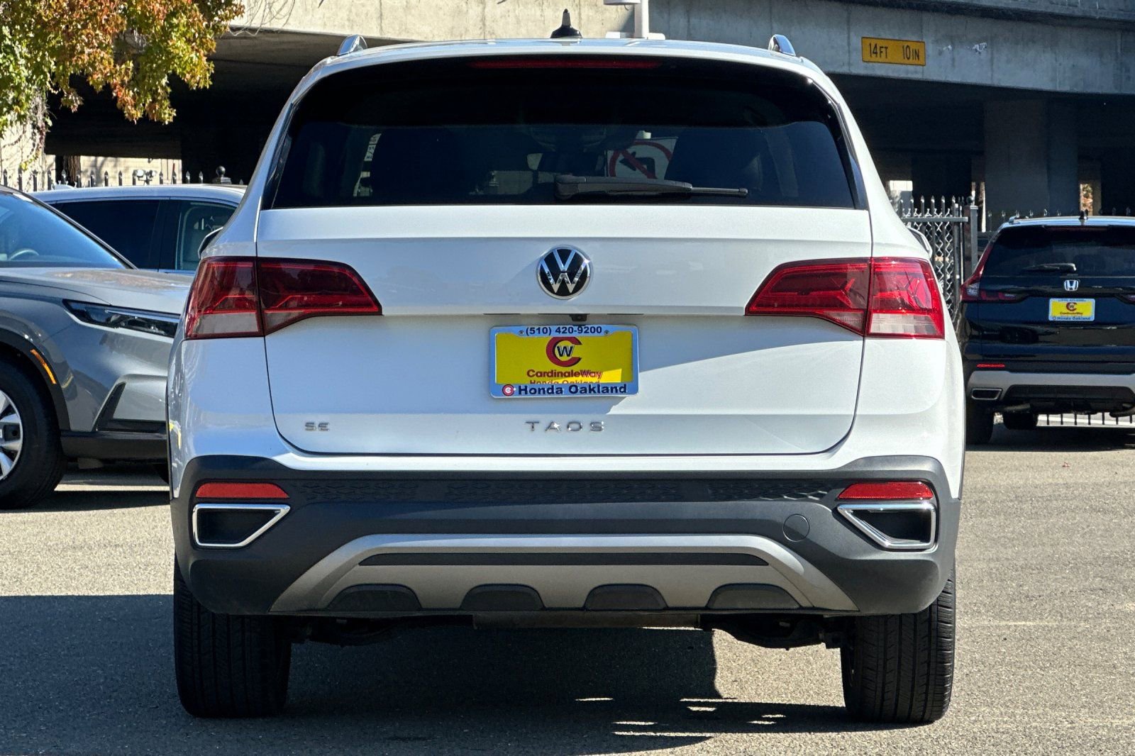 Used 2024 Volkswagen Taos SE image 5