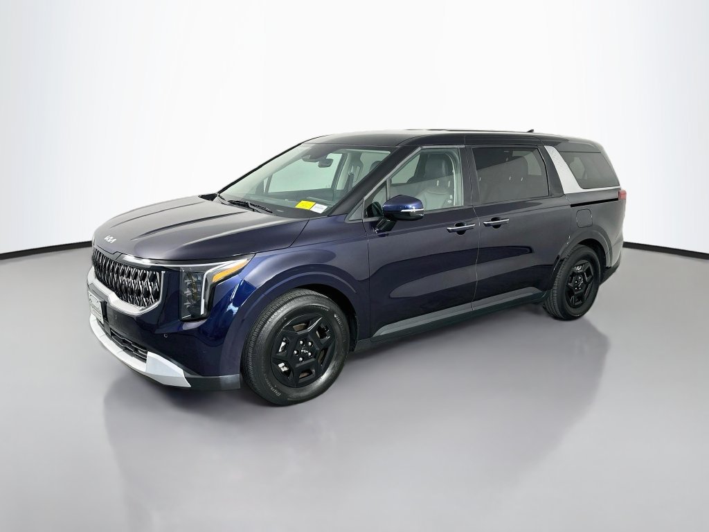 Used 2025 Kia Carnival FWD image 3