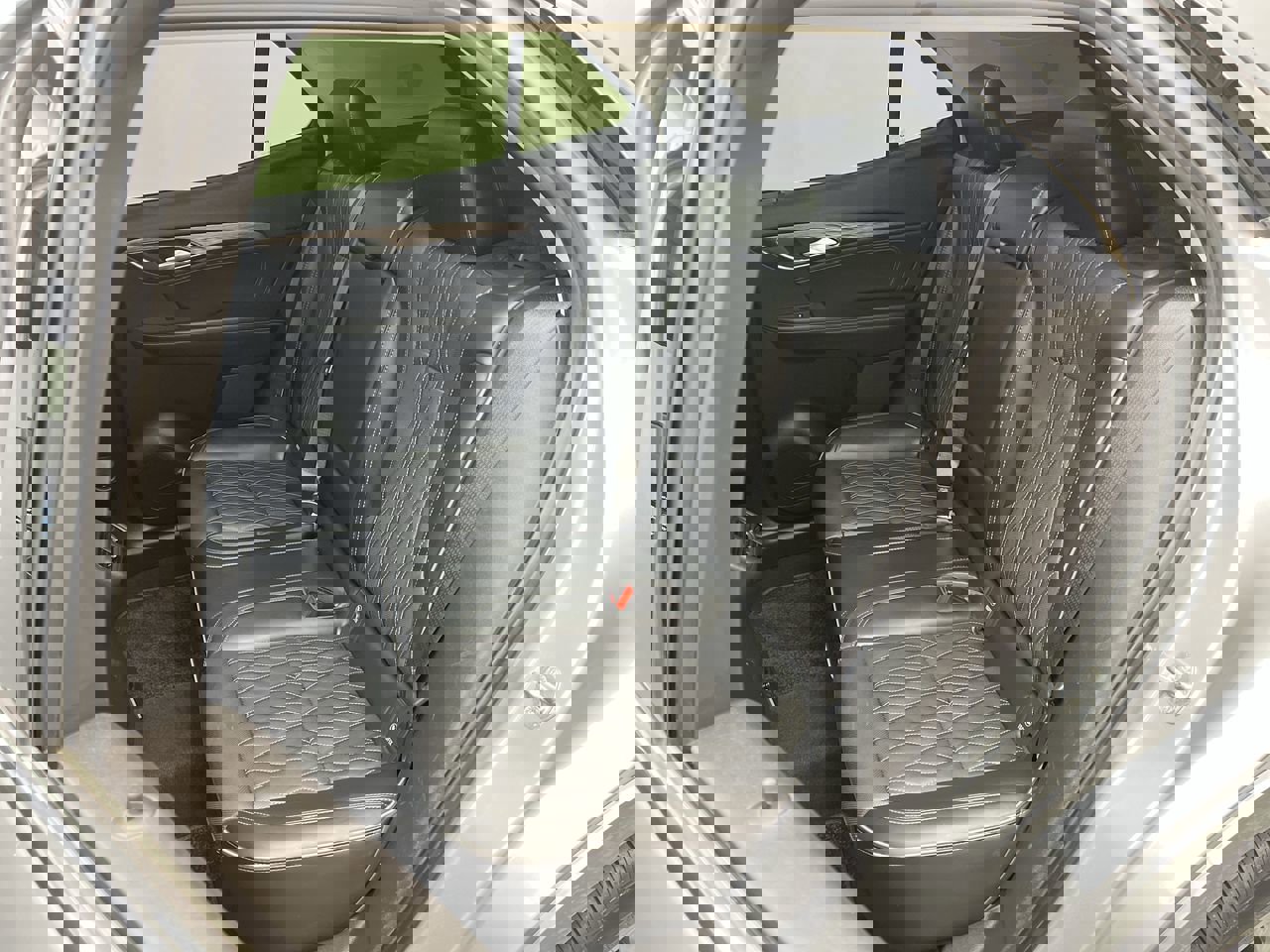 Used 2023 Buick Envision Avenir image 12