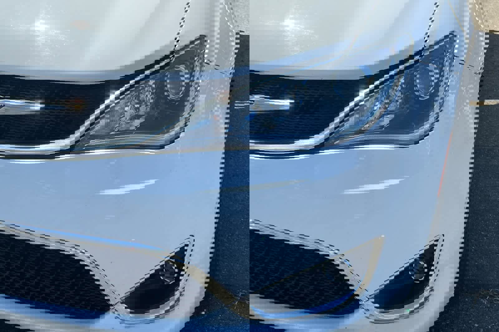 Used 2020 Chrysler Pacifica Touring-L image 11