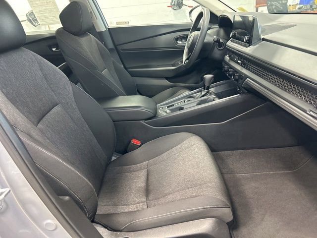 Certified 2023 Honda Accord EX image 17