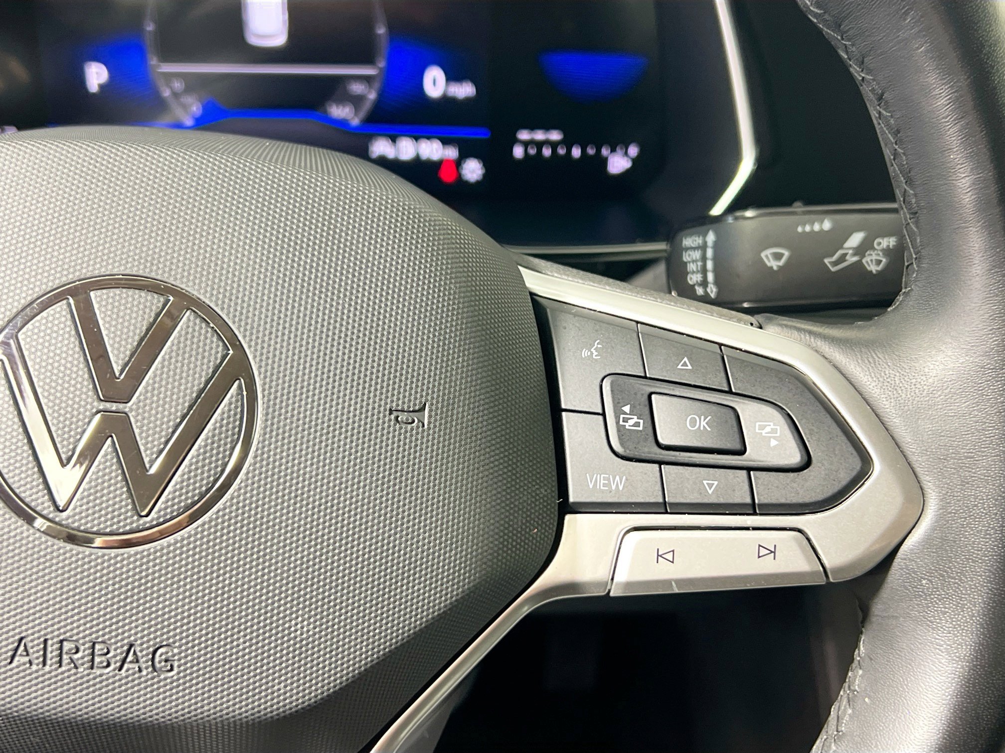 Used 2024 Volkswagen Jetta SE image 19