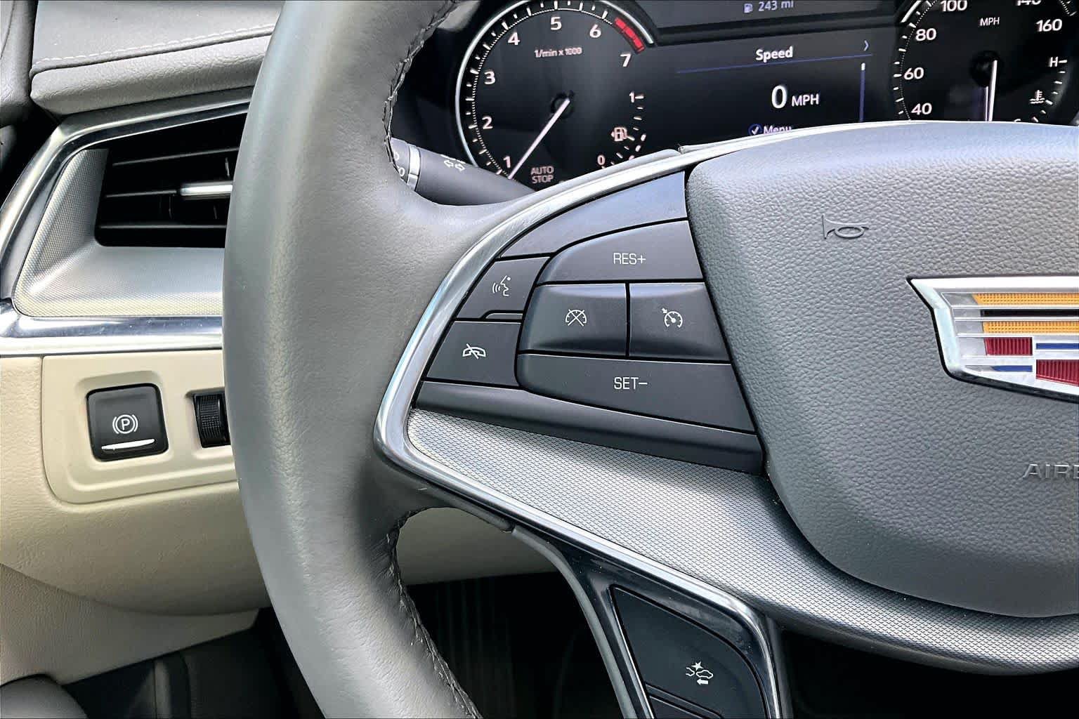 Used 2020 Cadillac XT5 Premium Luxury FWD image 22