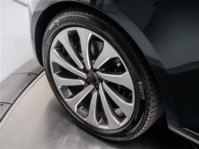 New 2026 Land Rover Range Rover Long Wheelbase Autobiography AWD/4WD image 12