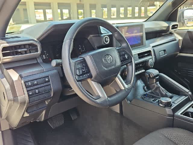 Certified 2025 Toyota 4Runner SR5 AWD/4WD image 16