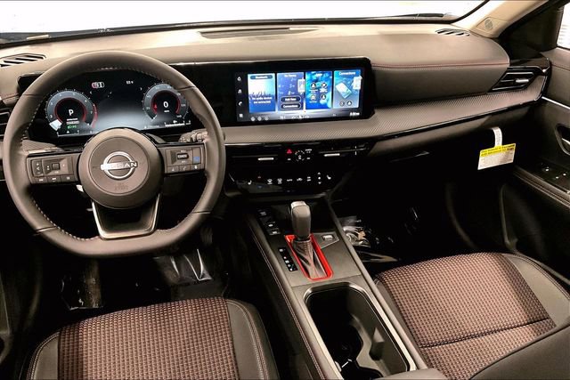 New 2026 Nissan Kicks SR w/ Cold Weather Package image 8