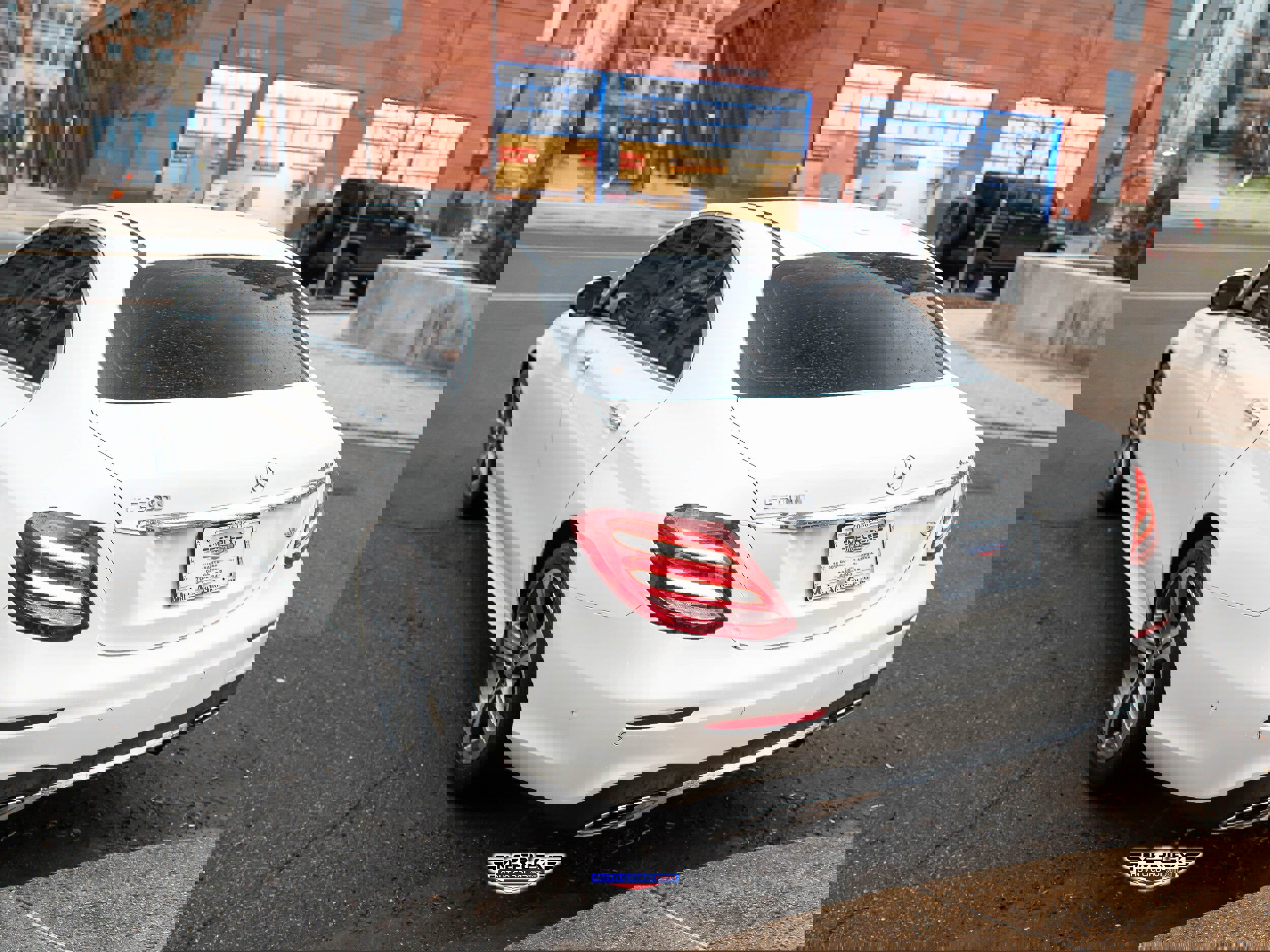 Used 2017 Mercedes-Benz E 300 300 4MATIC image 5