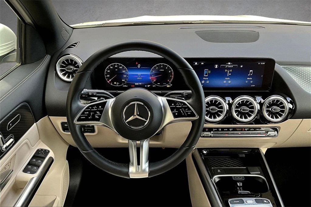 Used 2024 Mercedes-Benz GLA 250 GLA 250 image 8