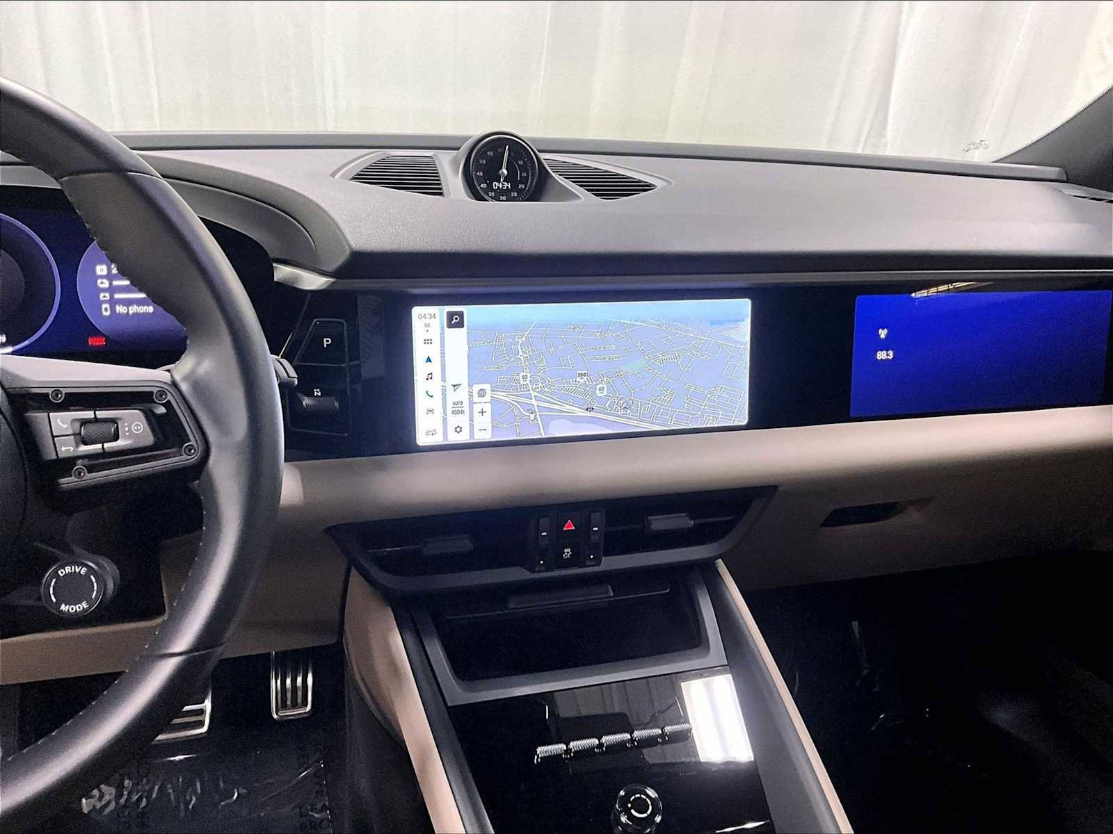 Used 2024 Porsche Macan 4 Electric image 19