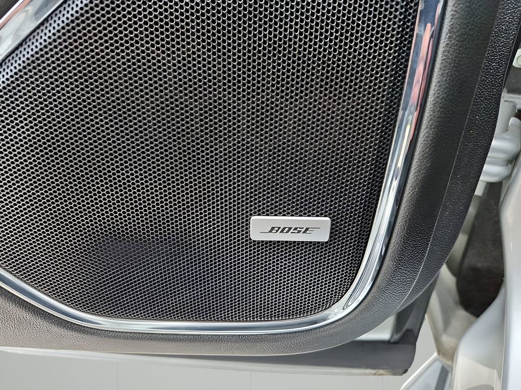 Used 2017 GMC Yukon XL SLT w/ Open Road Package image 31