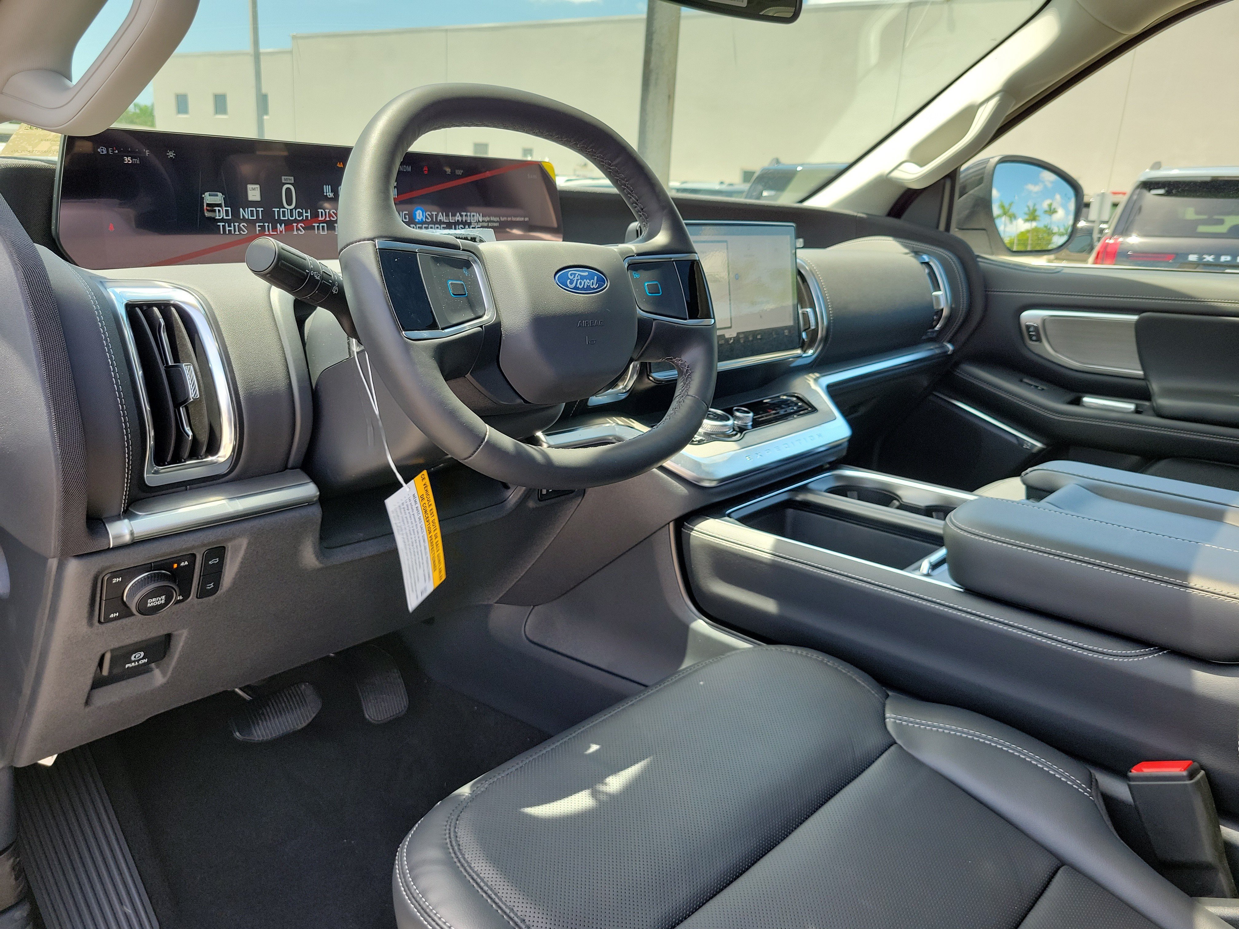 New 2026 Ford Expedition Max Platinum w/ Driver's Package AWD/4WD image 9