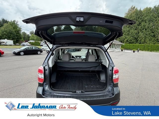 Used 2015 Subaru Forester 2.5i Touring AWD/4WD image 33