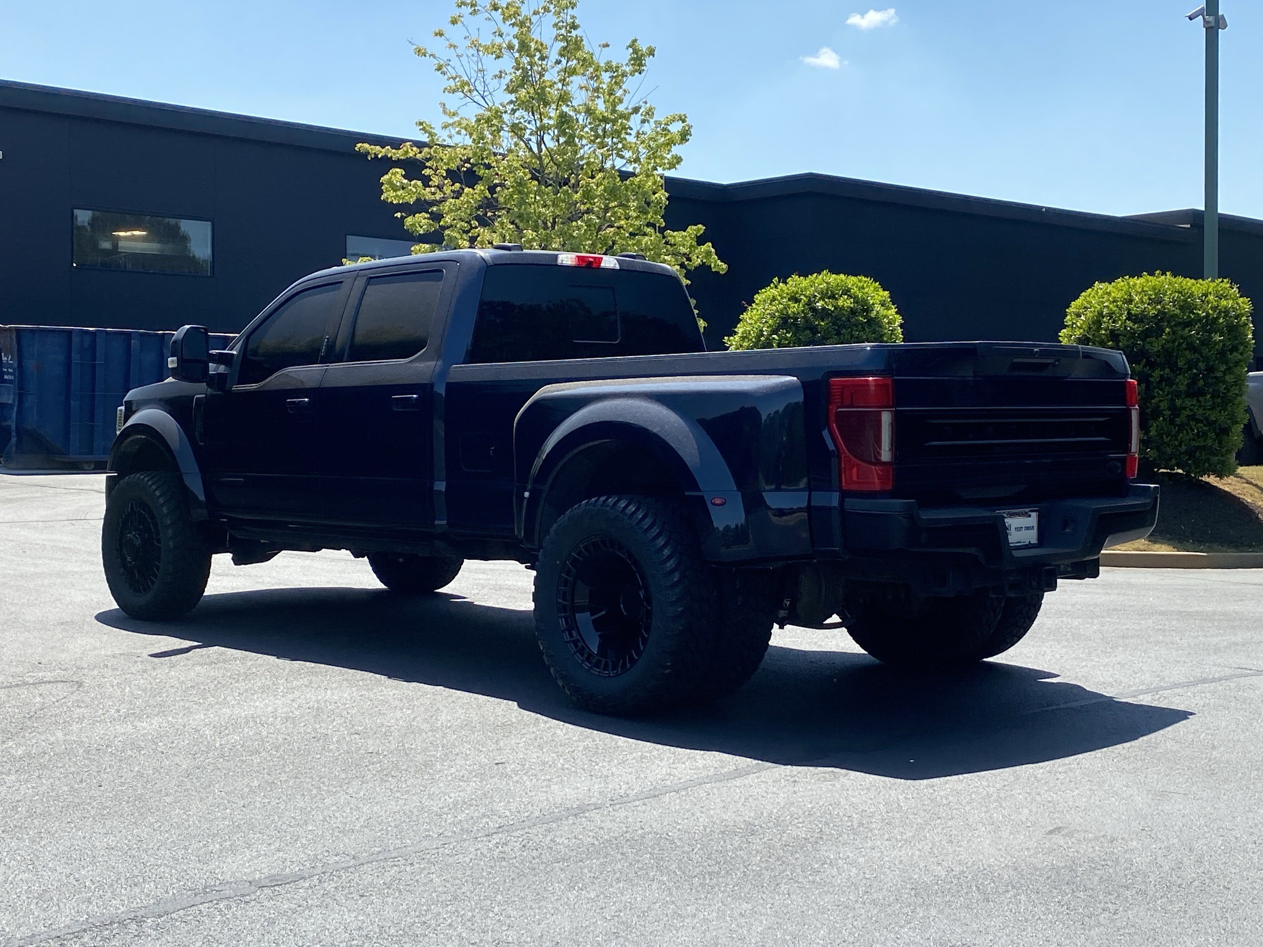 Used 2022 Ford F450 Platinum w/ FX4 Off-Road Package AWD/4WD image 15