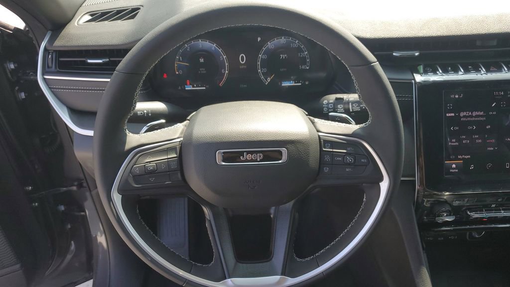 New 2025 Jeep Grand Cherokee L Altitude image 31