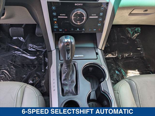 Used 2015 Ford Explorer Limited w/ Equipment Group 302A FWD image 19