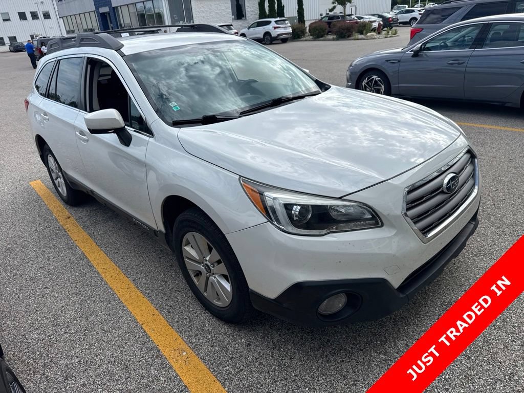 Used 2016 Subaru Outback 2.5i Premium AWD/4WD image 3