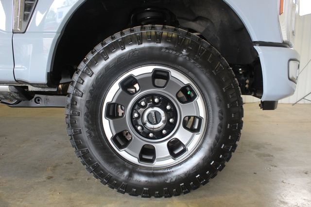 Used 2024 Ford F250 Platinum w/ Tremor Off-Road Package AWD/4WD image 26