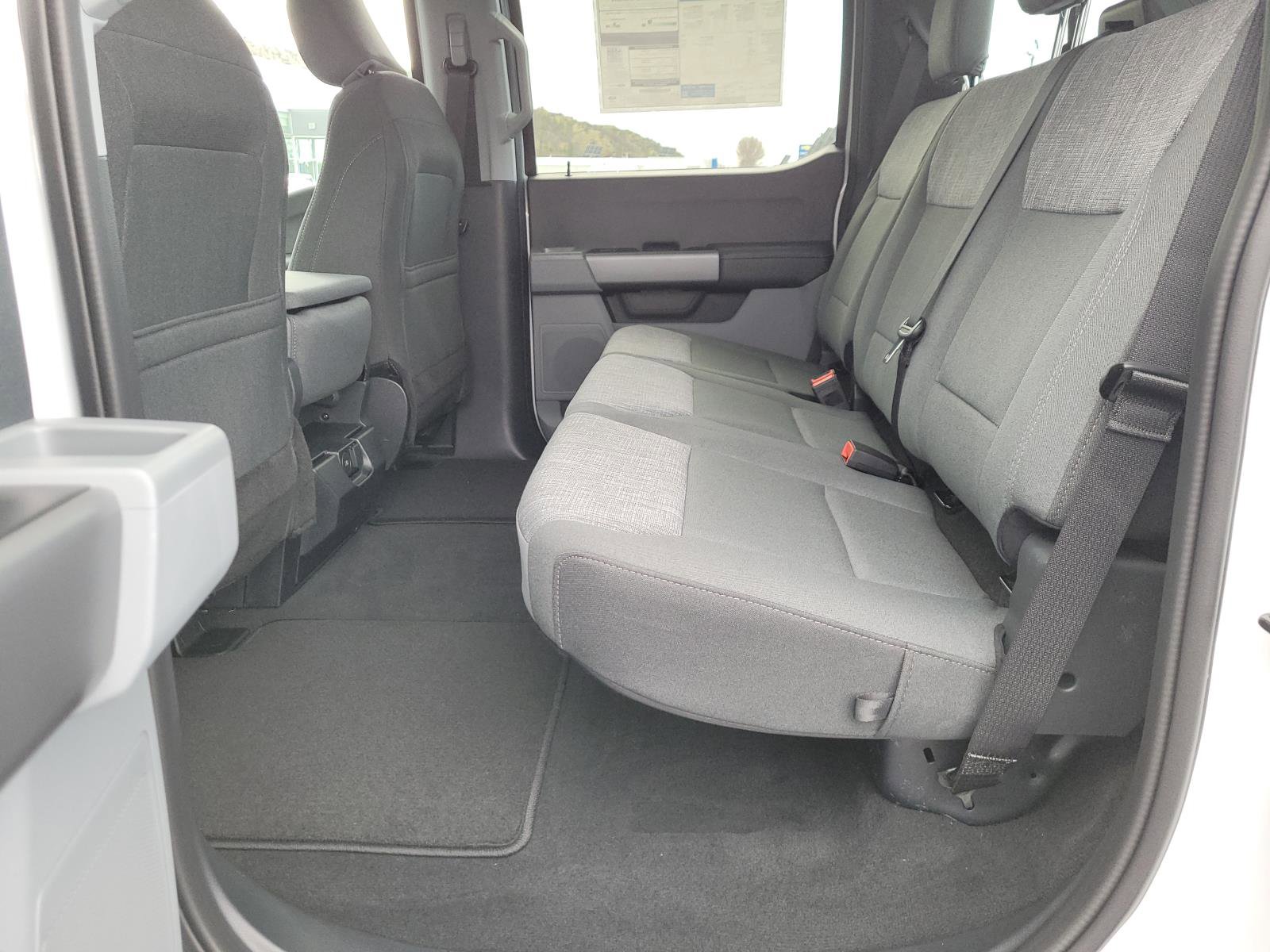 New 2026 Ford F250 XLT w/ FX4 Off-Road Package image 10
