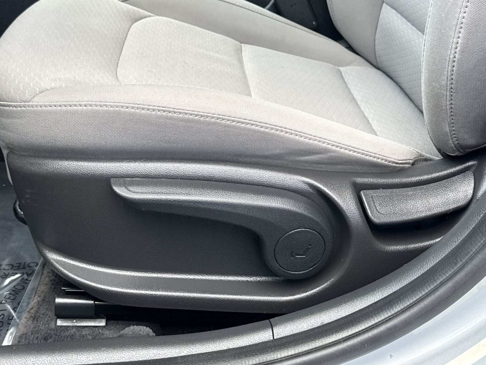 Used 2020 Hyundai Elantra Value Edition FWD image 14