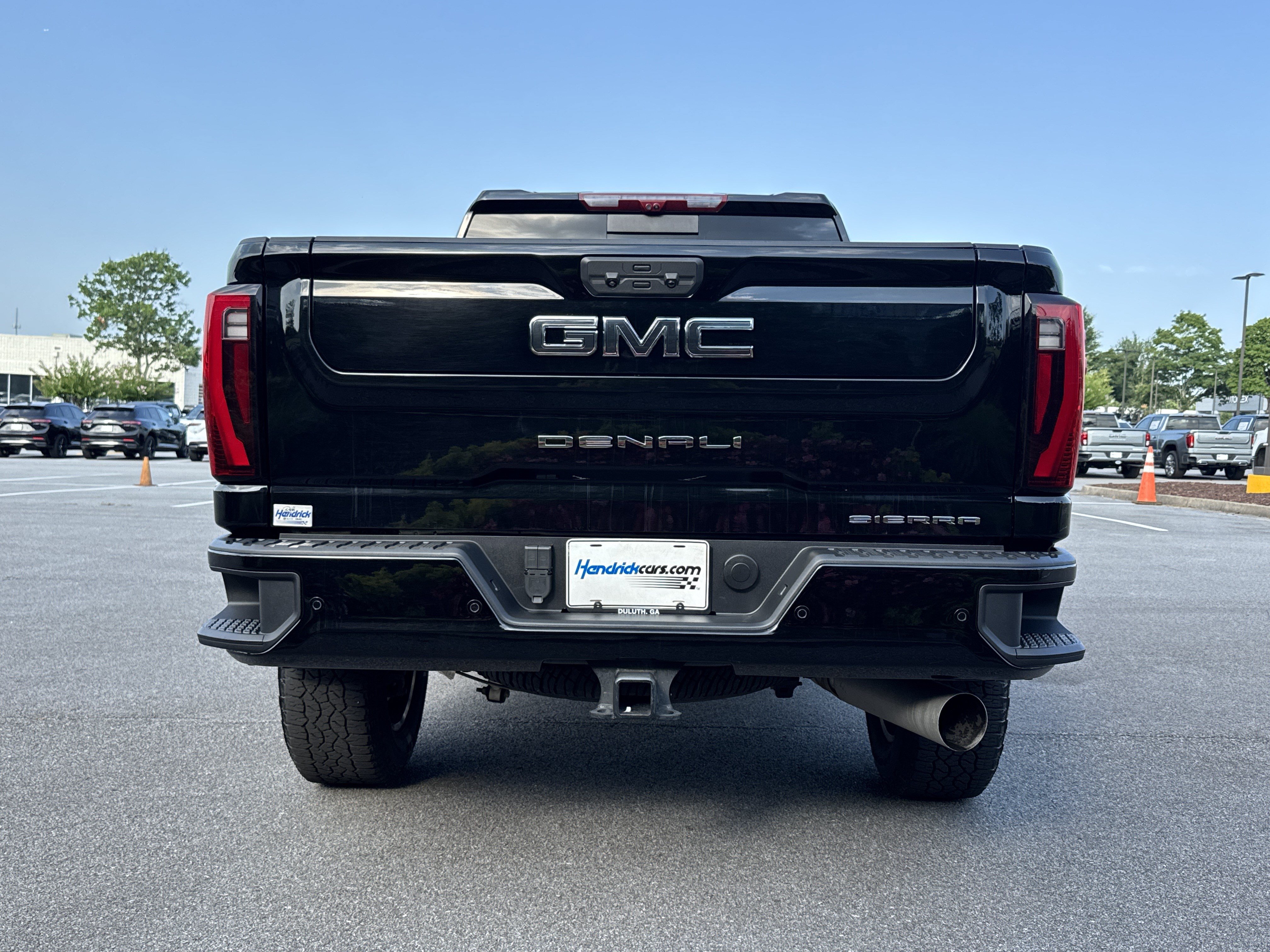 Used 2025 GMC Sierra 2500 Denali Ultimate AWD/4WD image 9
