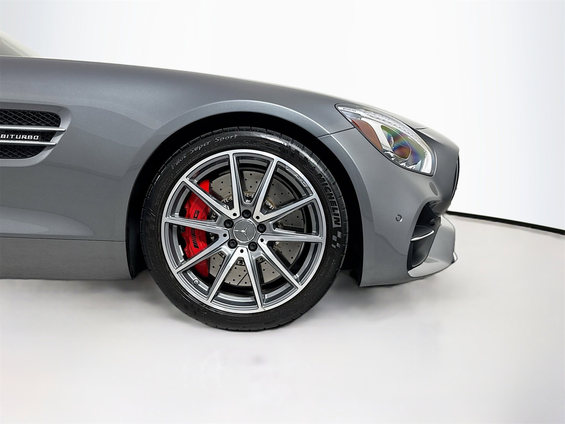 Used 2018 Mercedes-Benz AMG GT S image 25