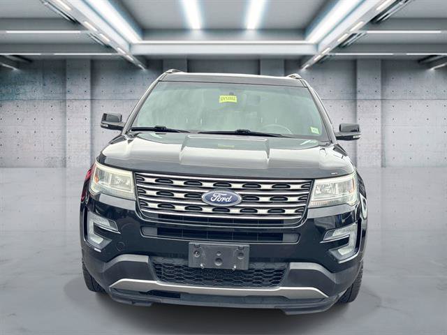 Used 2016 Ford Explorer XLT w/ Class II Trailer Tow Package AWD/4WD image 23