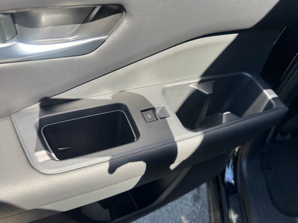 Used 2024 Nissan Pathfinder SL image 15