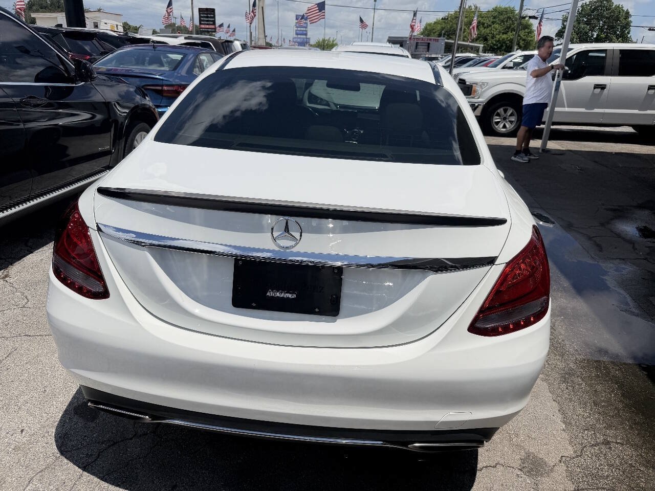 Used 2015 Mercedes-Benz C 300 Sedan image 4