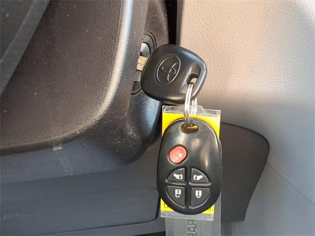 Used 2017 Toyota Sienna LE image 11