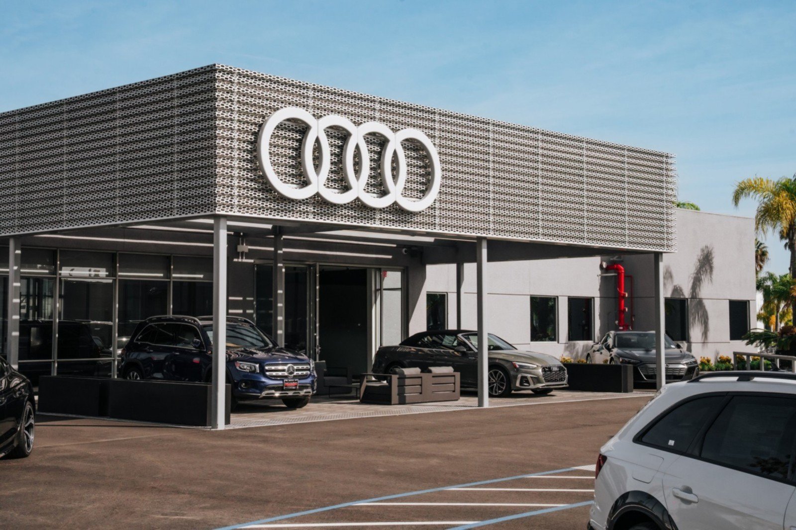 Used 2024 Audi Q3 2.0T Premium w/ Convenience Package AWD/4WD image 25