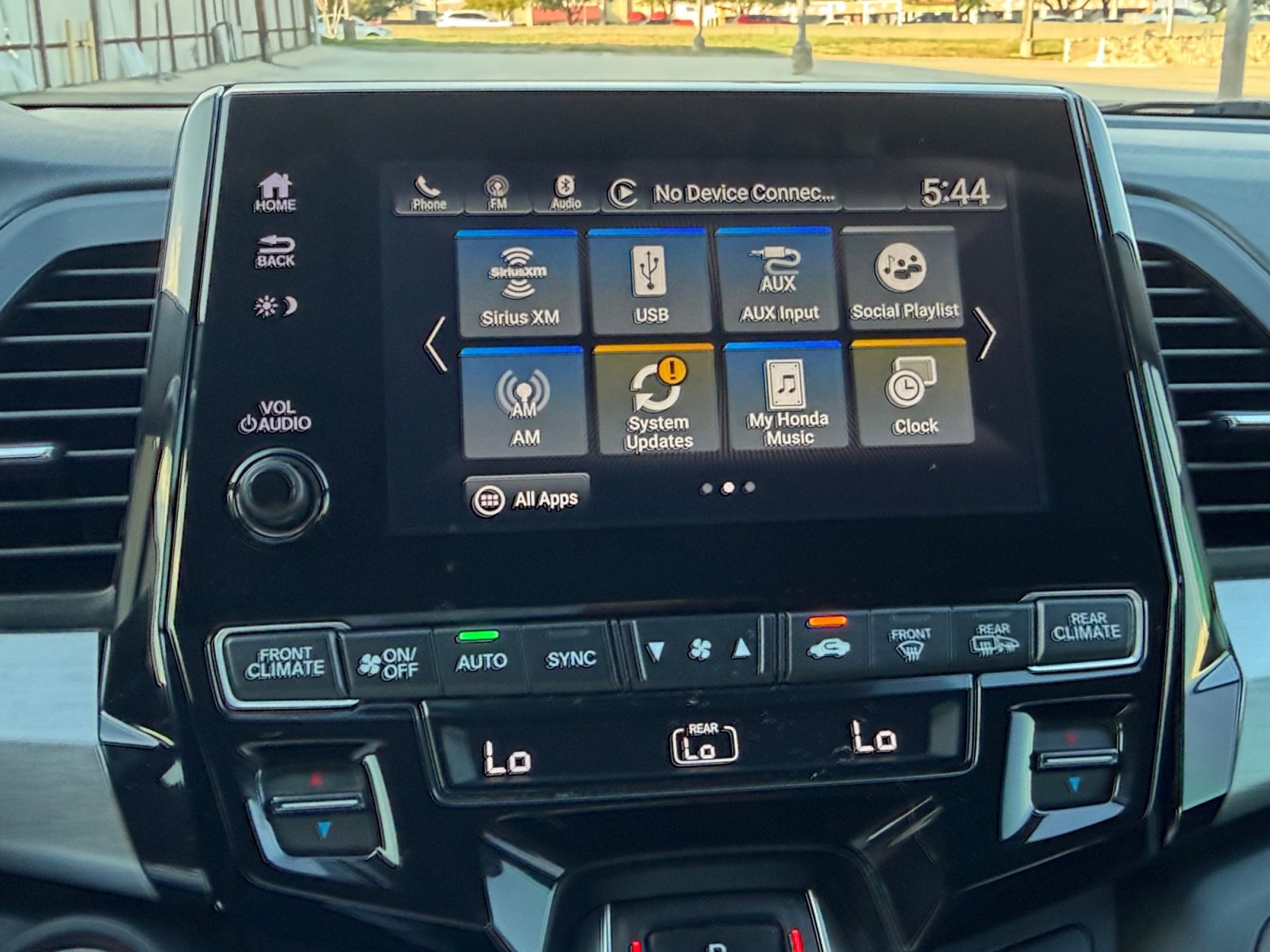 Used 2018 Honda Odyssey EX-L image 24