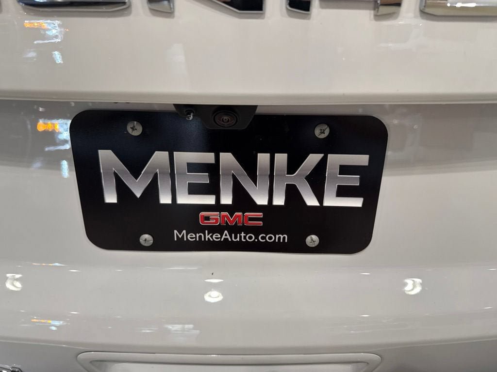 New 2026 GMC Yukon XL Denali w/ LPO, Floor Liner Package AWD/4WD image 9