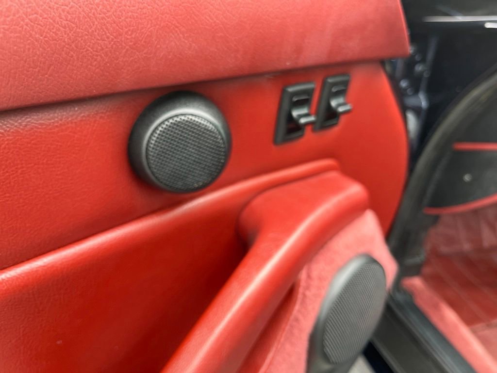 Used 1996 Porsche 911 Targa RWD image 25