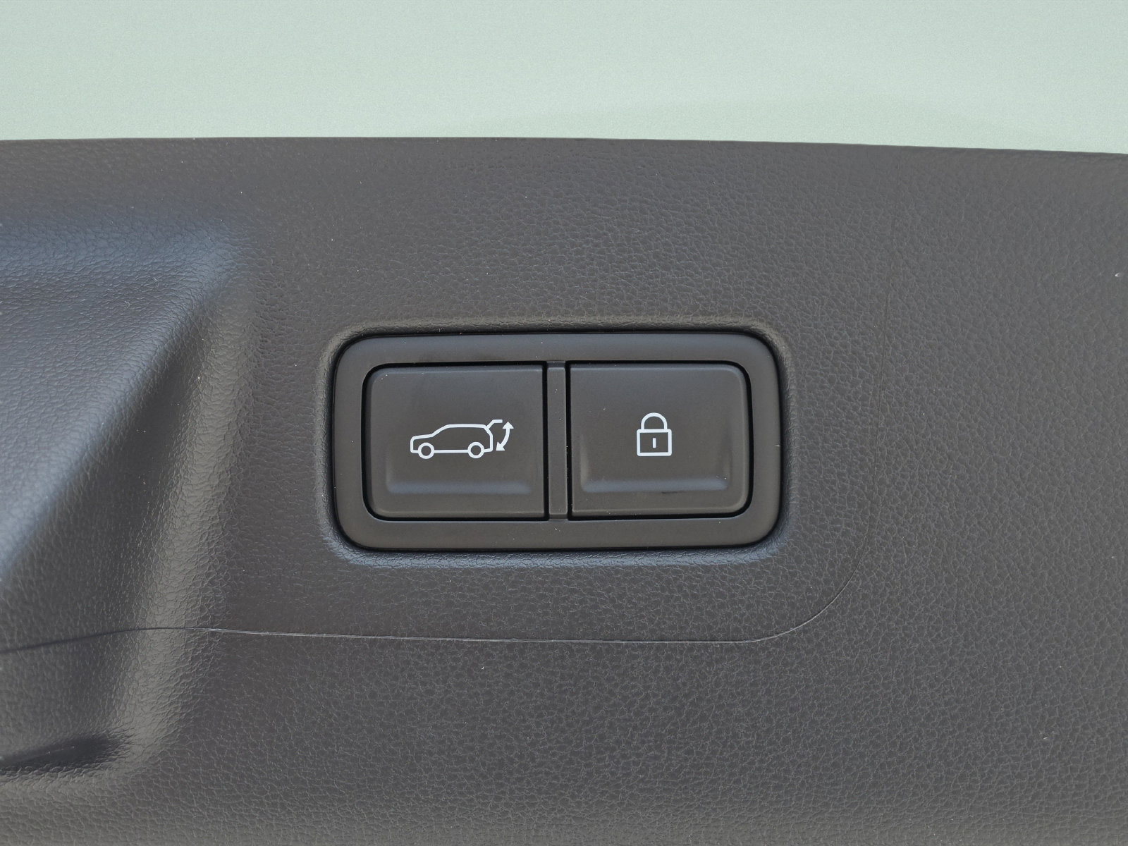 New 2026 Hyundai Santa Fe Limited FWD image 14