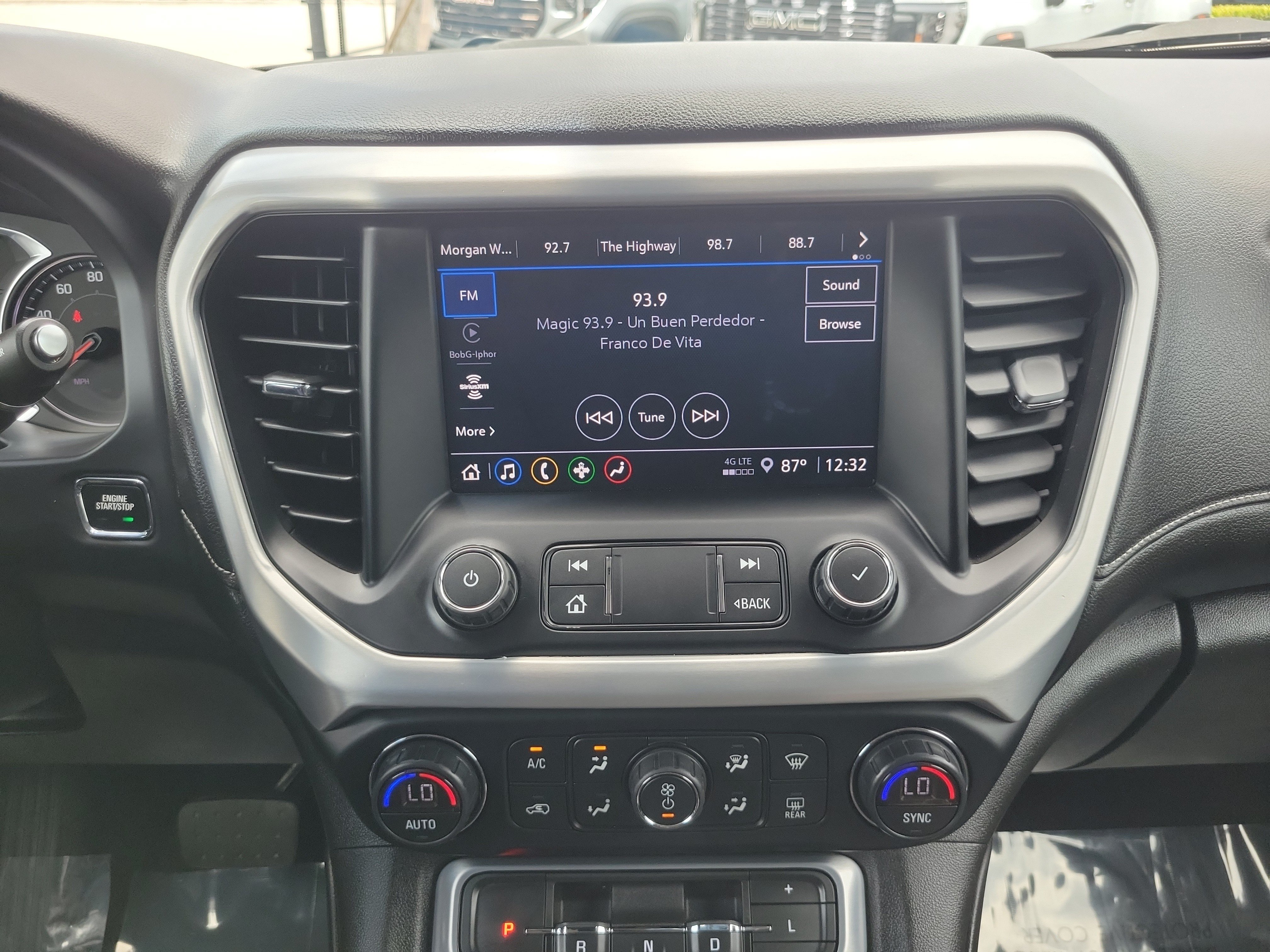 Used 2021 GMC Acadia SLE AWD/4WD image 19